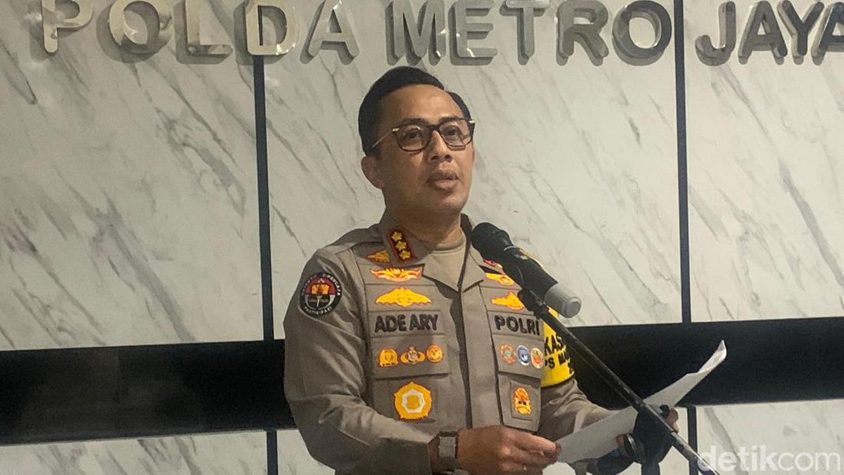 kabid-humas-polda-metro-jaya-kombes-ade-ary-syam-indradi-mulia-budidetikcom_169