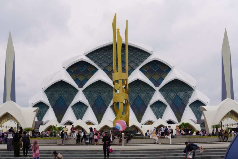 Wisata Religi Indonesia